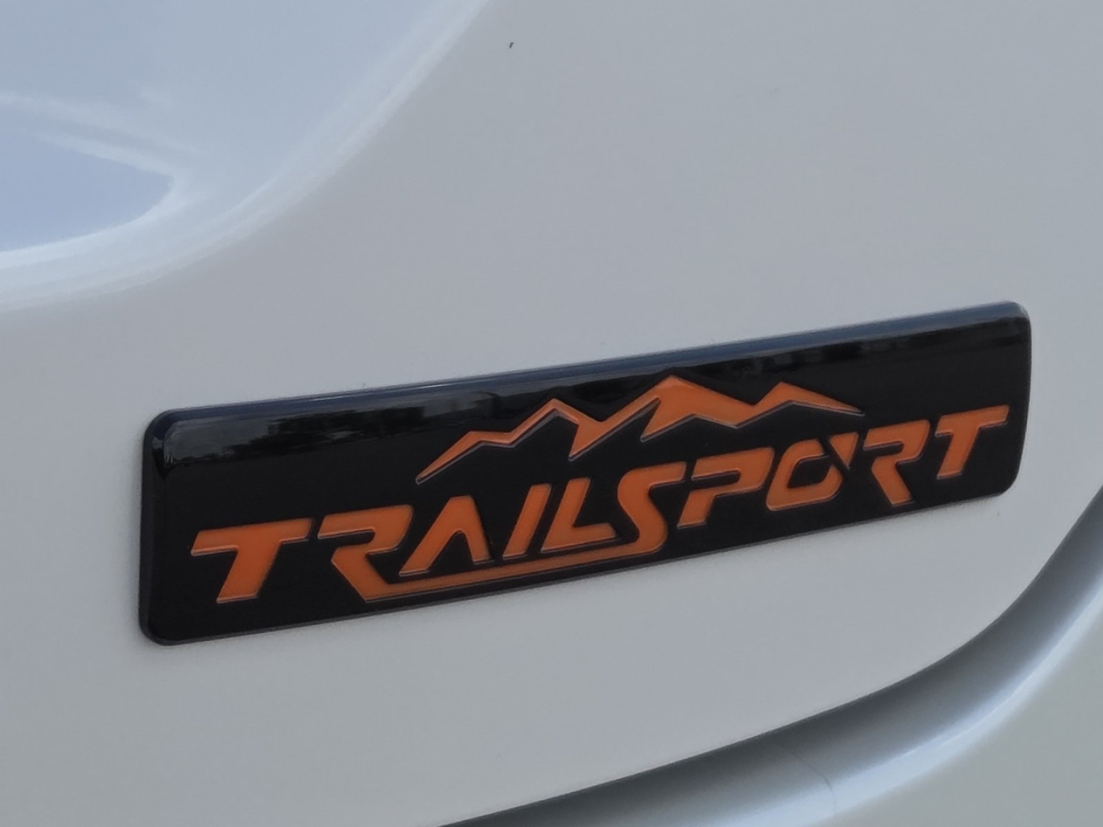 Used 2025 Honda Pilot TrailSport image 11
