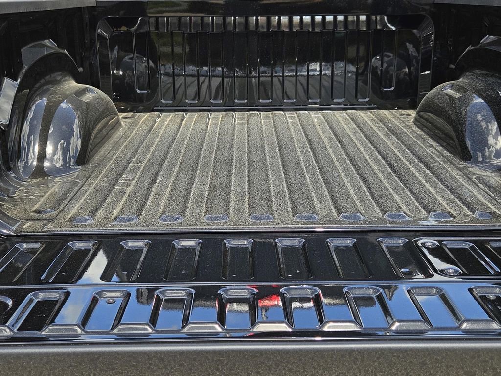 New 2025 RAM 1500 Laramie image 5