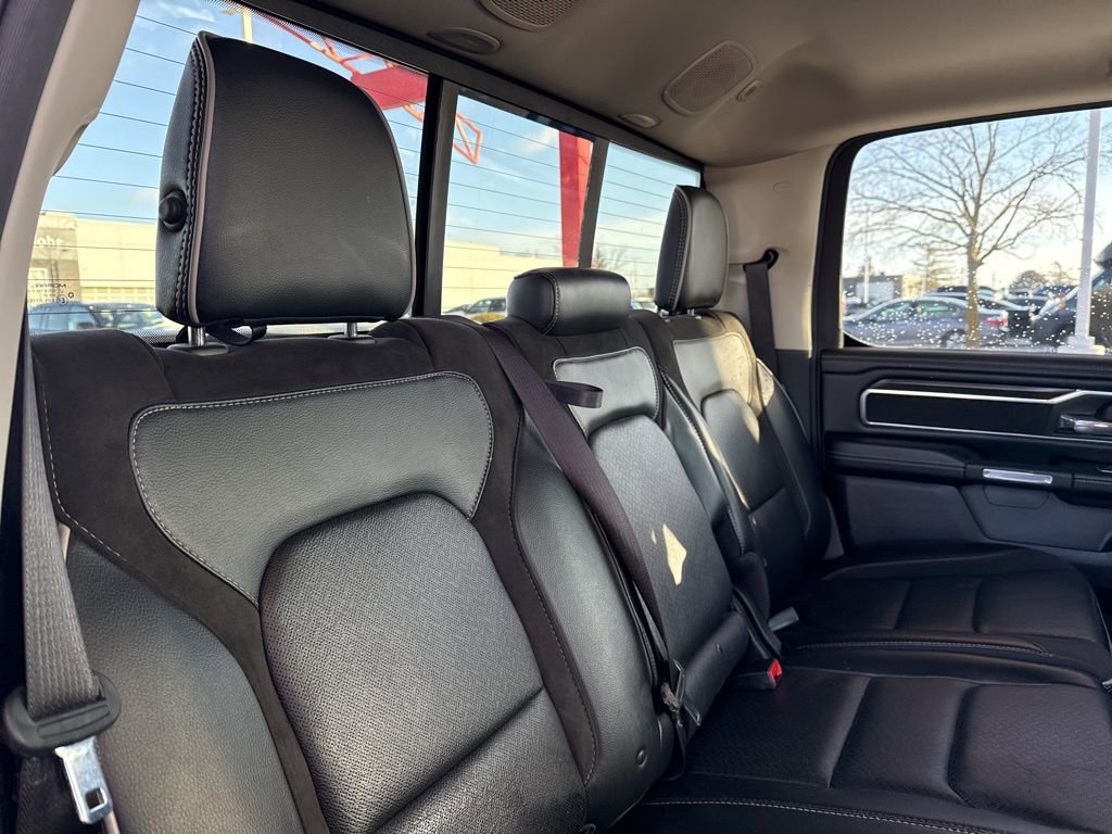 Used 2022 RAM 1500 Laramie AWD/4WD image 30