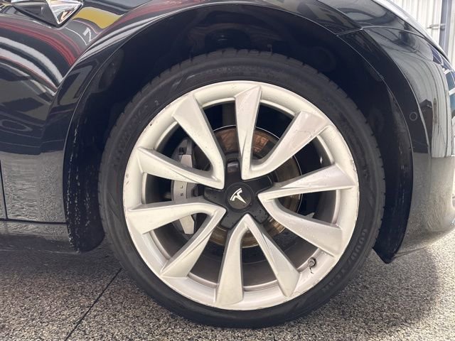 Used 2018 Tesla Model 3 Long Range image 26