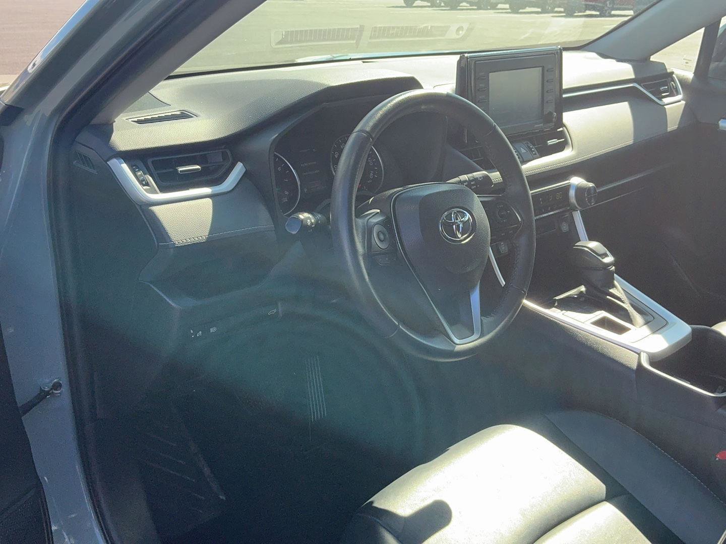 Certified 2022 Toyota RAV4 XLE Premium w/ Carpet Mat Package (TMS) image 17