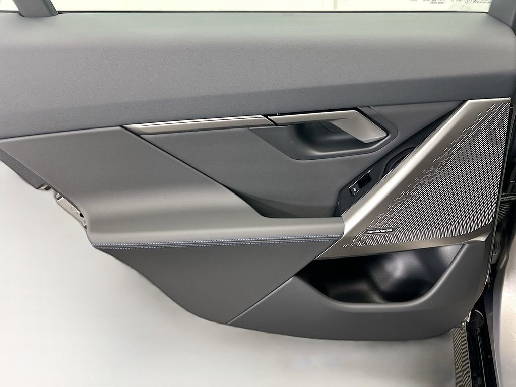 New 2026 BMW i5 eDrive40 w/ M Sport Package image 25