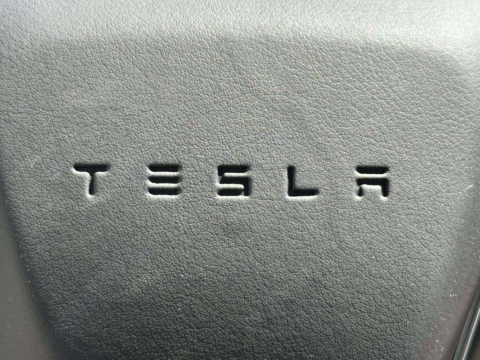 Used 2022 Tesla Model S AWD/4WD image 20