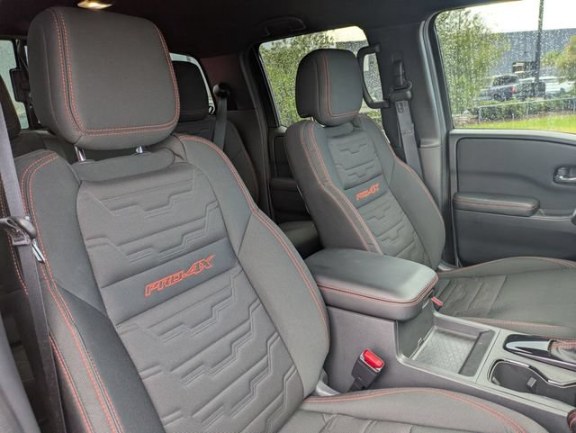Used 2025 Nissan Frontier PRO-4X AWD/4WD image 36