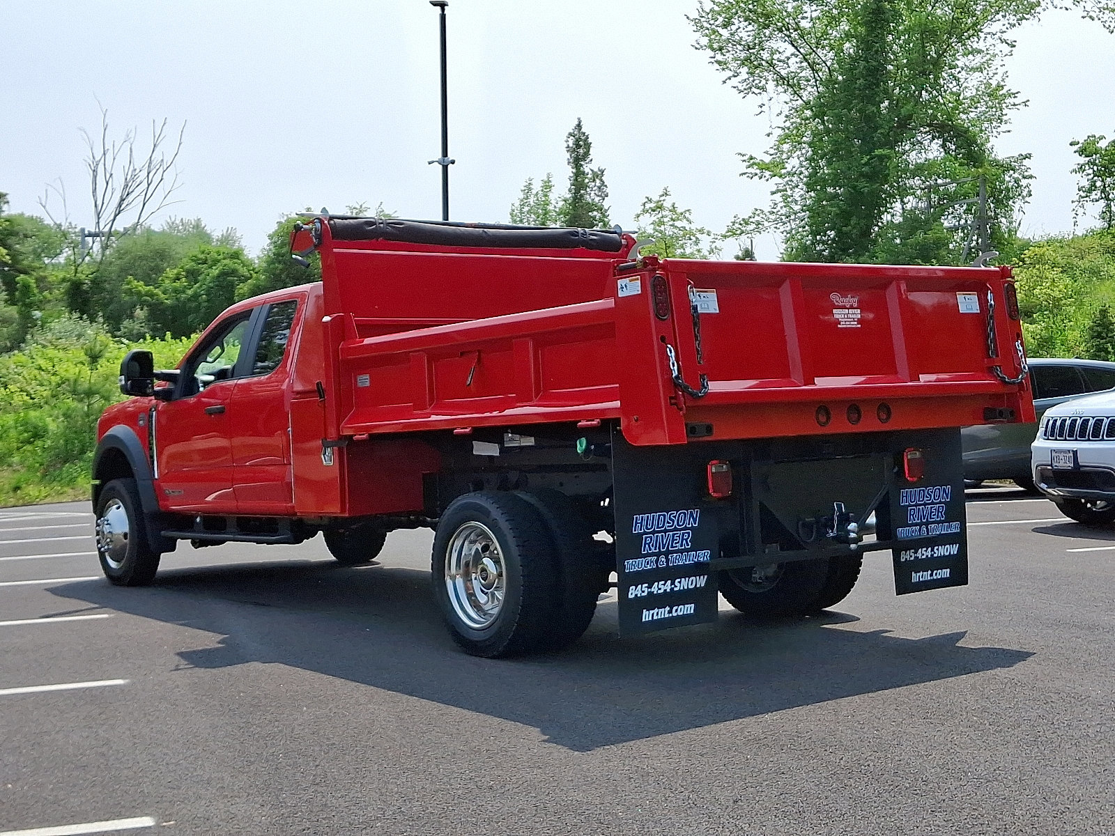 New 2025 Ford F550 4x4 SuperCab Super Duty image 3