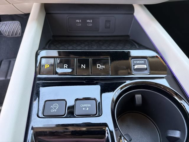 Certified 2025 Nissan Murano Platinum w/ Cargo Package AWD/4WD image 32
