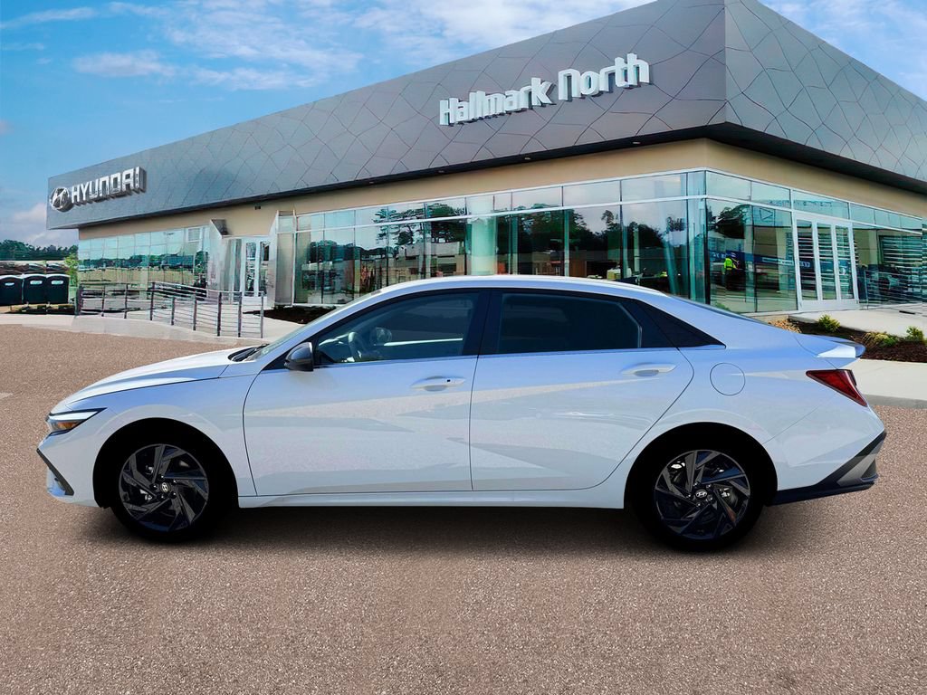New 2026 Hyundai Elantra SEL Sport Premium FWD image 3