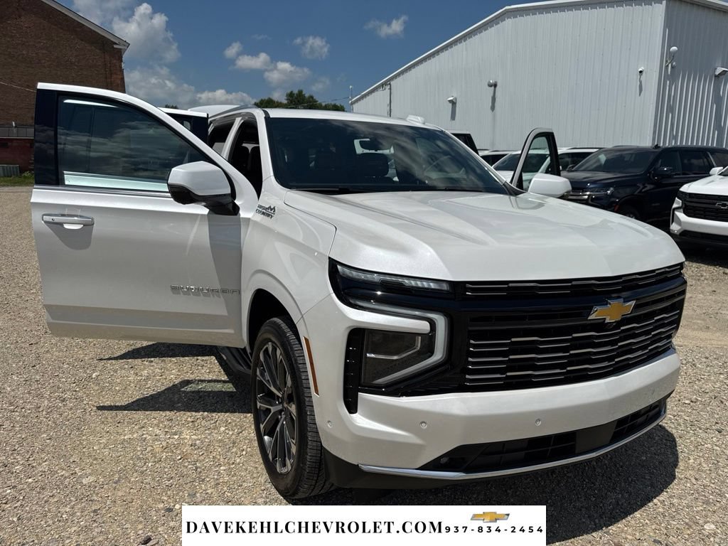 Used 2025 Chevrolet Suburban High Country w/ Sun And Tow Package AWD/4WD image 16