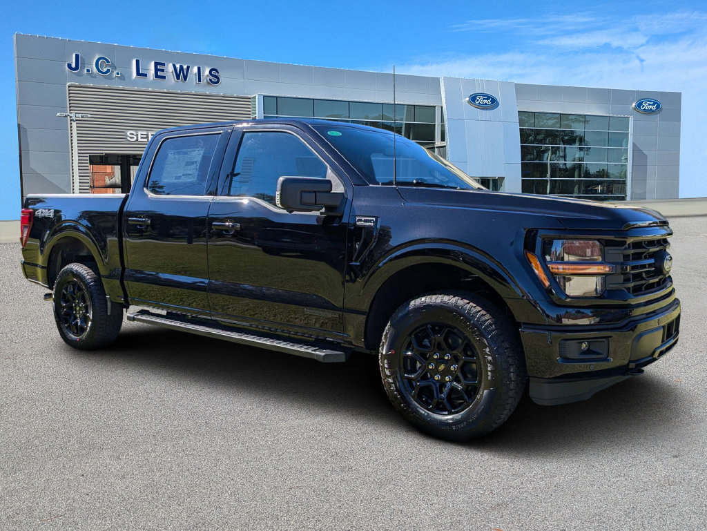 New 2026 Ford F150 XLT w/ Equipment Group 302A MID