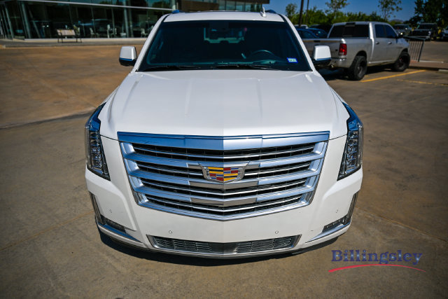 Used 2017 Cadillac Escalade Platinum AWD/4WD image 8