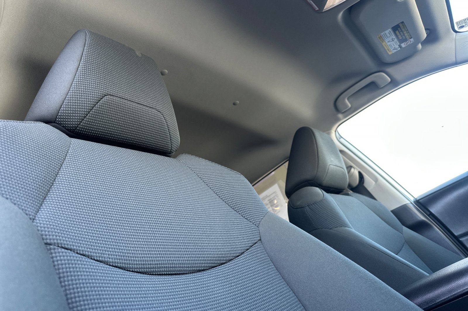 Used 2022 Toyota RAV4 LE image 20