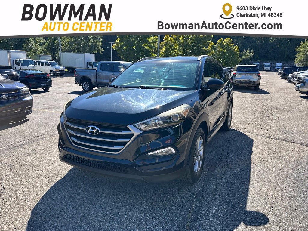 Used 2017 Hyundai Tucson SE w/ SE Popular Package 02
