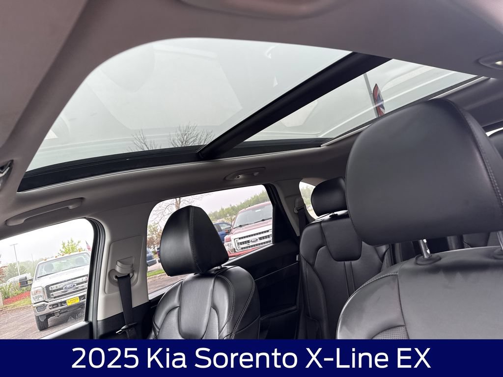 Used 2025 Kia Sorento X-Line EX AWD/4WD image 18