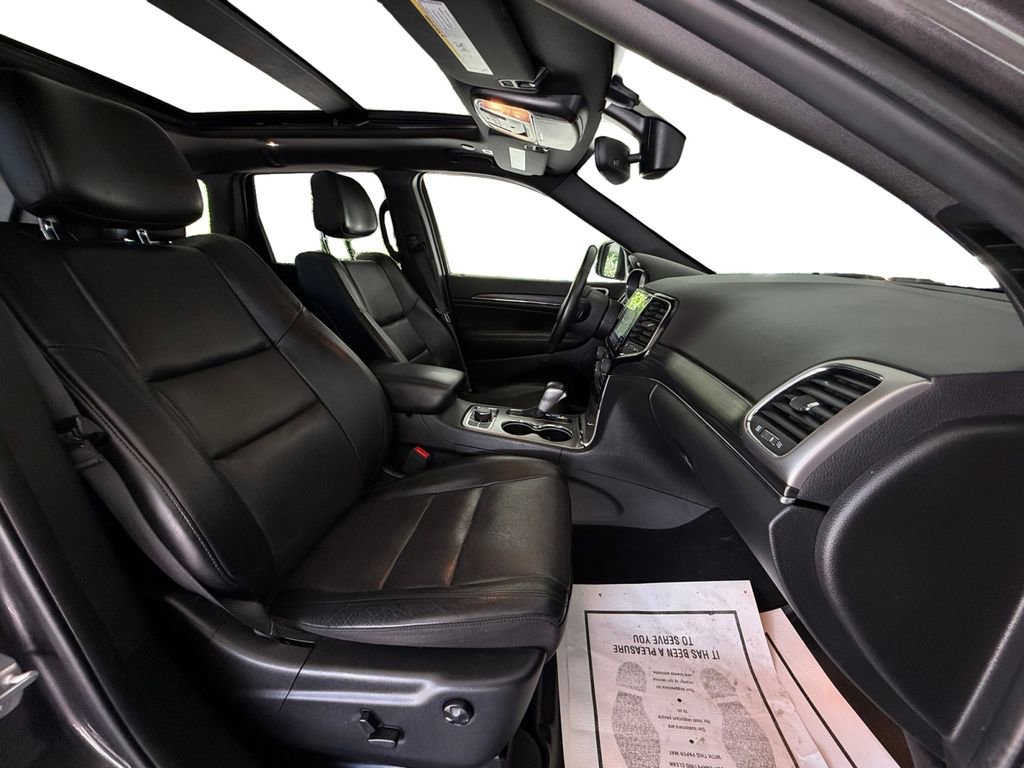 Used 2019 Jeep Grand Cherokee Limited w/ Luxury Group II AWD/4WD image 14