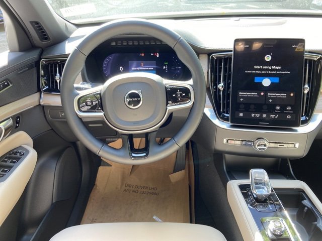 New 2026 Volvo XC90 T8 Plus image 14