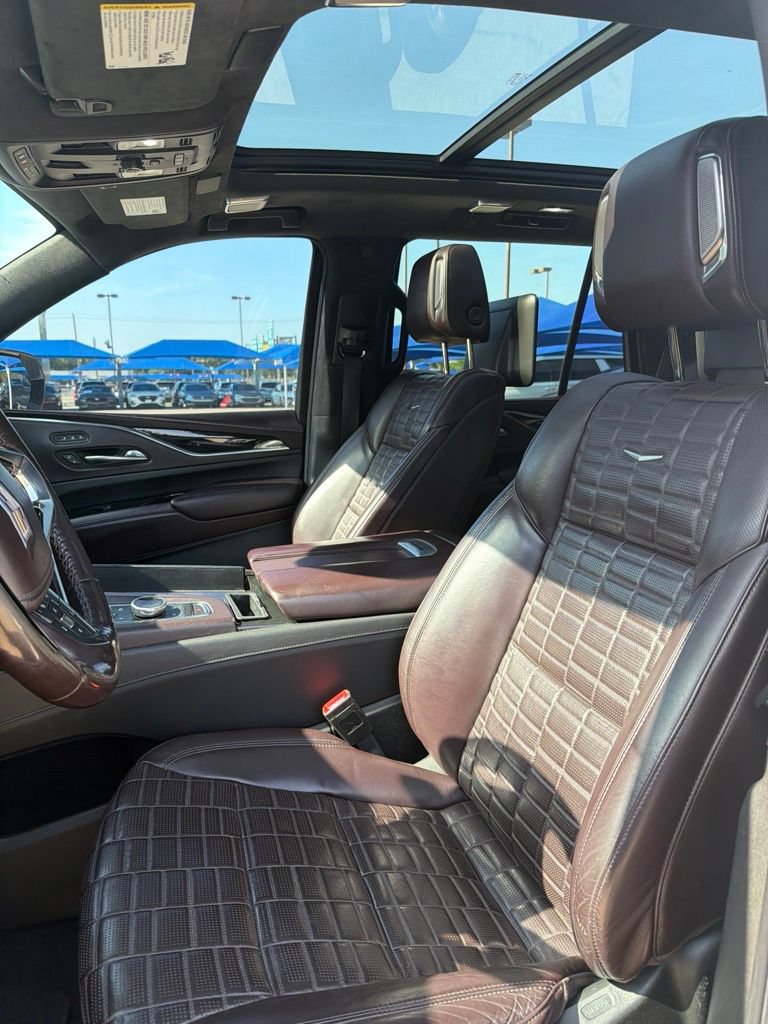 Used 2021 Cadillac Escalade Premium Luxury Platinum AWD/4WD image 7