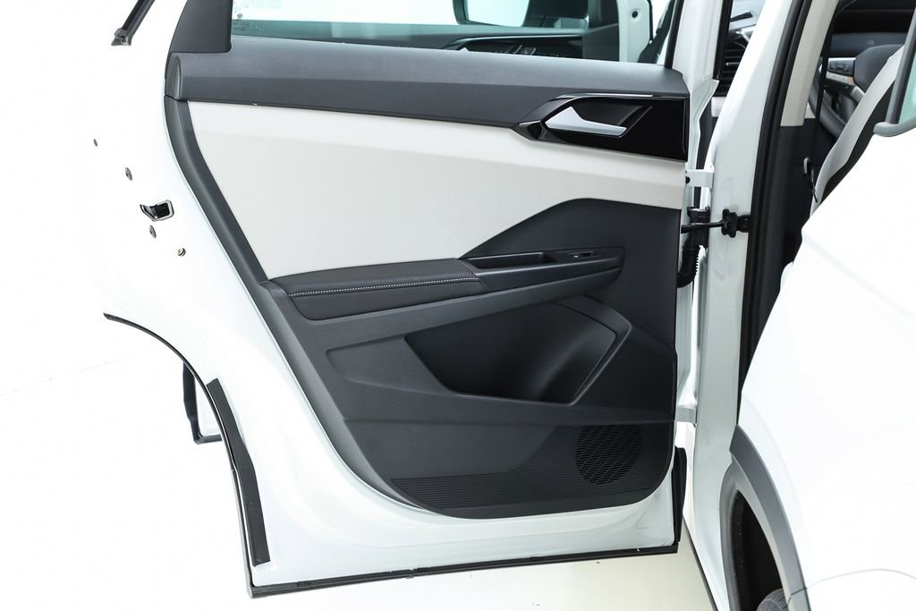 New 2026 Volkswagen Taos S FWD image 17