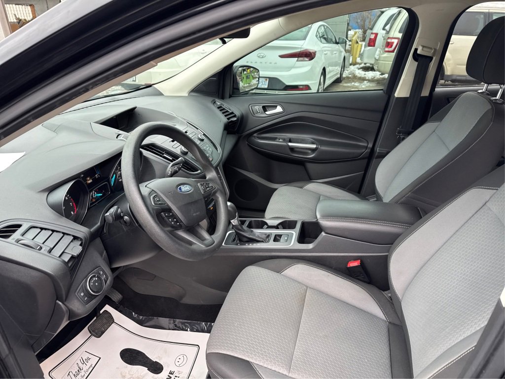 Used 2017 Ford Escape SE w/ SE Cold Weather Package image 11