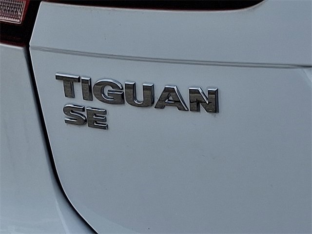 Used 2021 Volkswagen Tiguan SE image 26