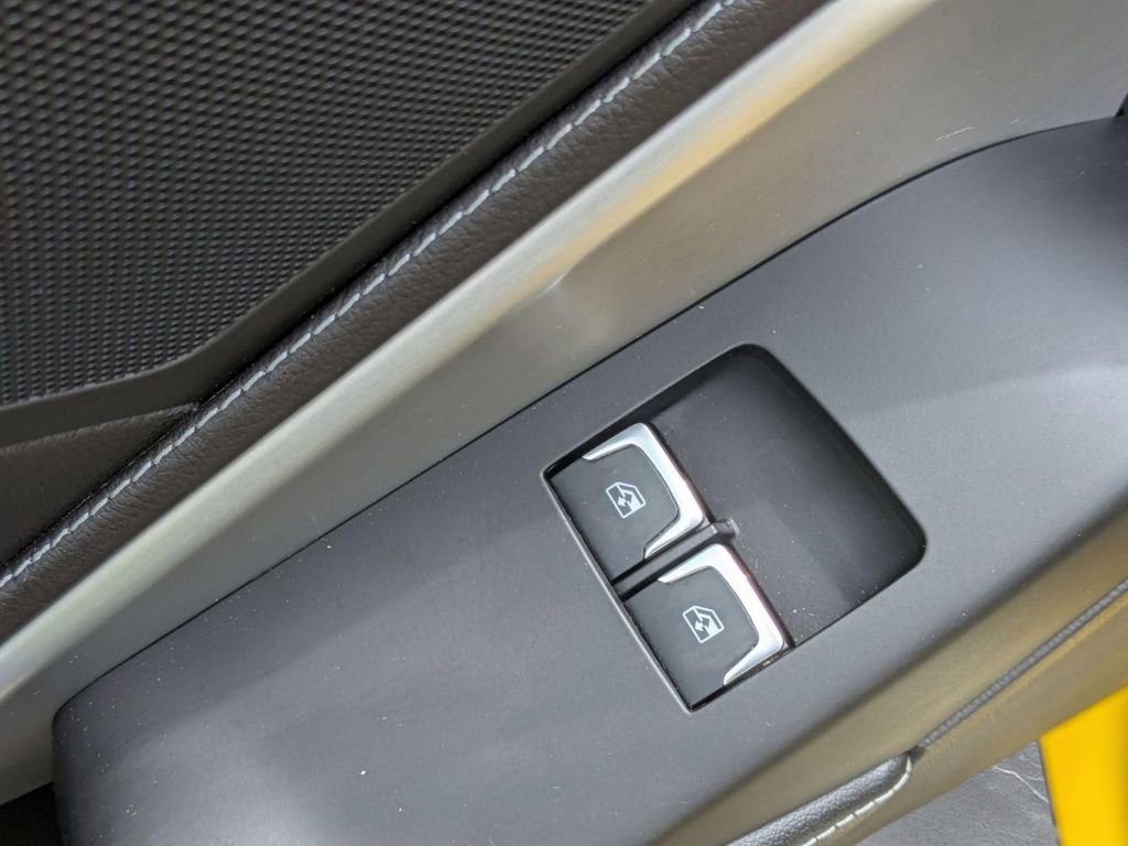Used 2015 Chevrolet Corvette Stingray Coupe w/ ZF1 Appearance Package RWD image 16