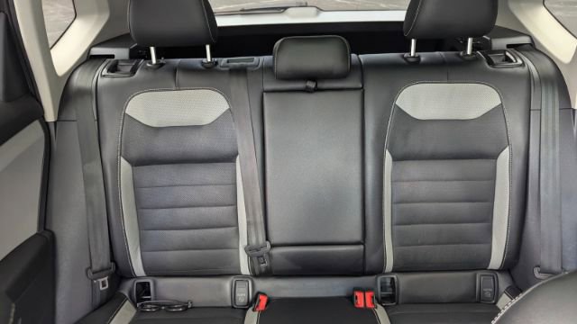 Used 2022 Volkswagen Taos SEL w/ Panoramic Sunroof Package image 22