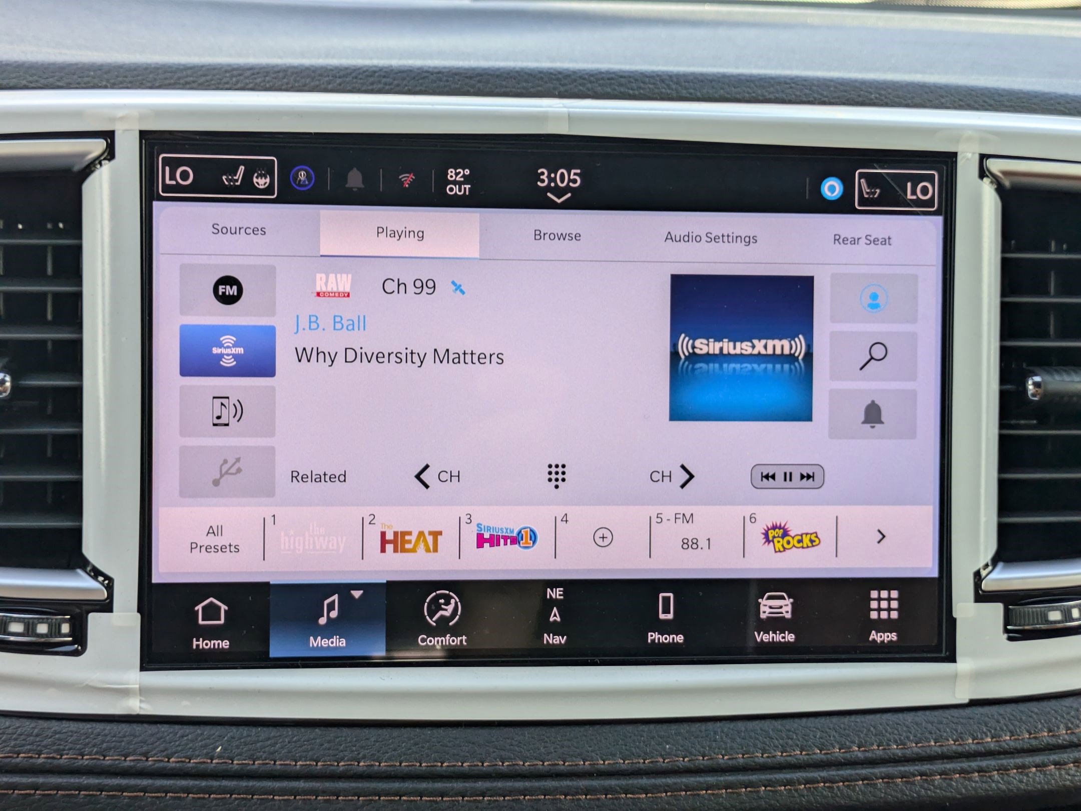 New 2026 Chrysler Pacifica Pinnacle image 12