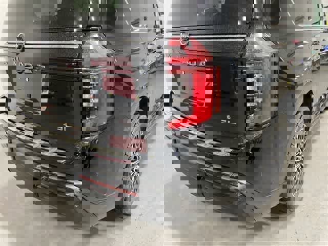 New 2025 Nissan Armada SL w/ Captain's Chari Seat Package image 30