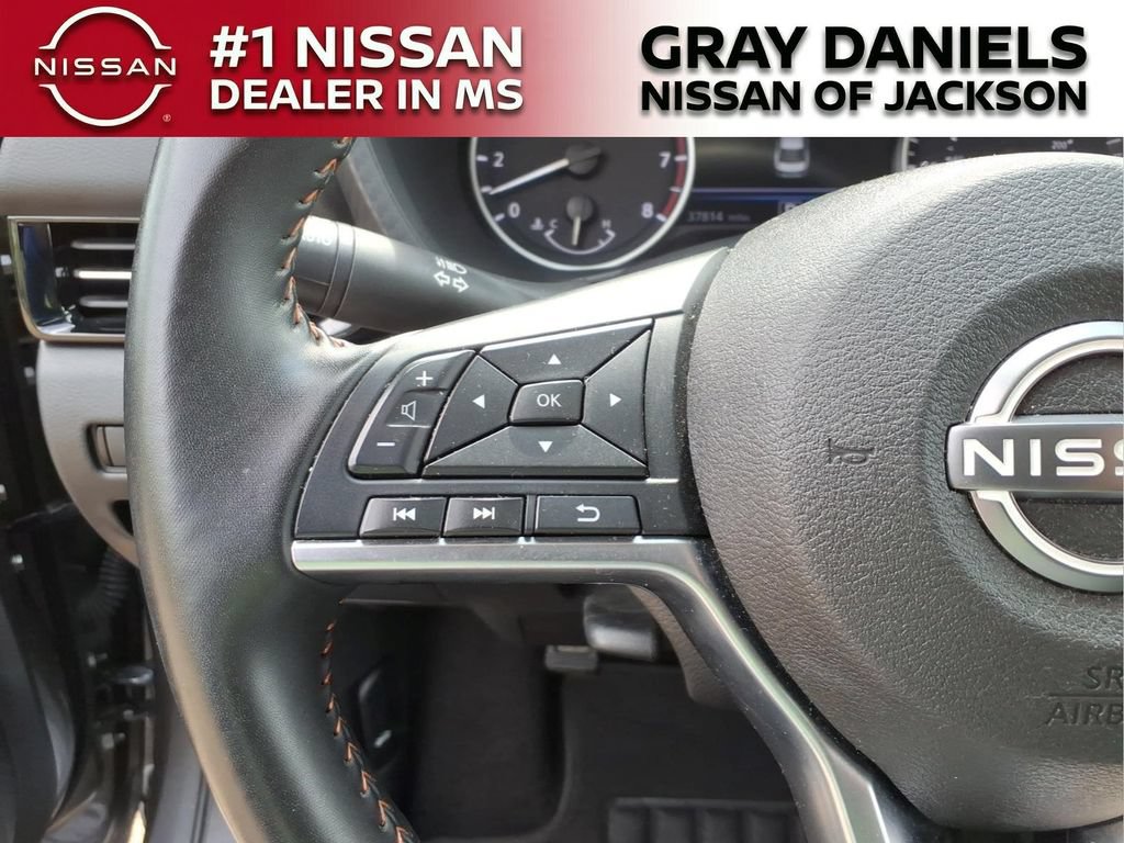 Used 2025 Nissan Sentra SR FWD image 13