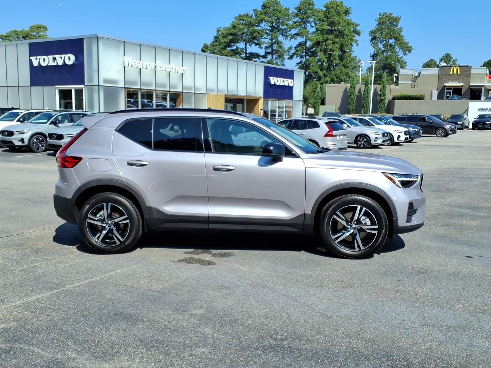 New 2026 Volvo XC40 B5 Core w/ Protection Package Premier AWD/4WD image 2