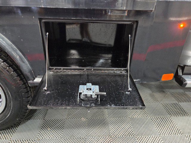 Used 2022 RAM 3500 Tradesman w/ Chrome Appearance Group image 32