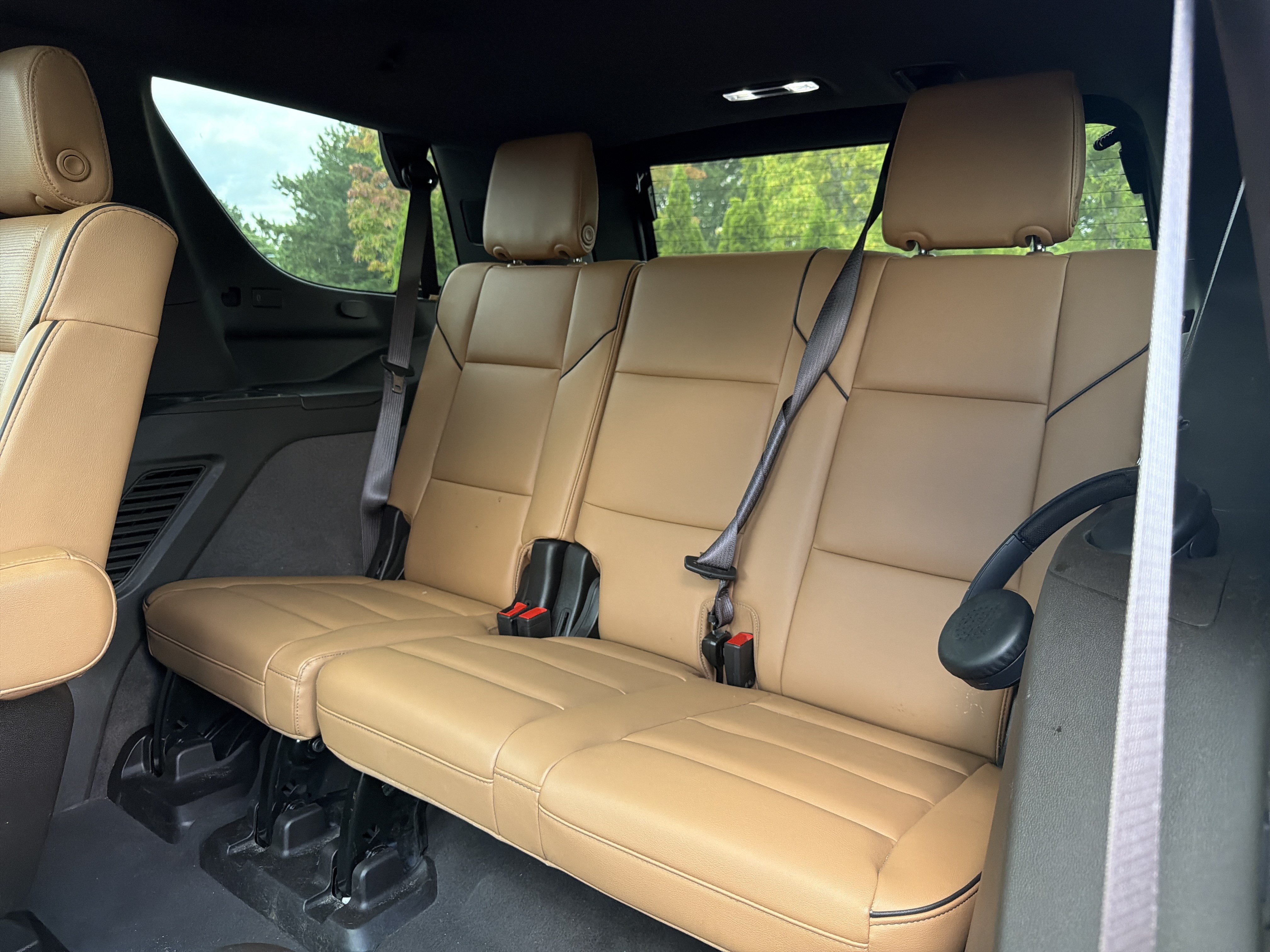 Used 2025 Cadillac Escalade Premium Luxury w/ Touring Package AWD/4WD image 10