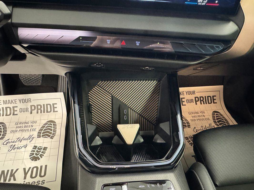 Used 2025 BMW X3 xDrive30i image 9