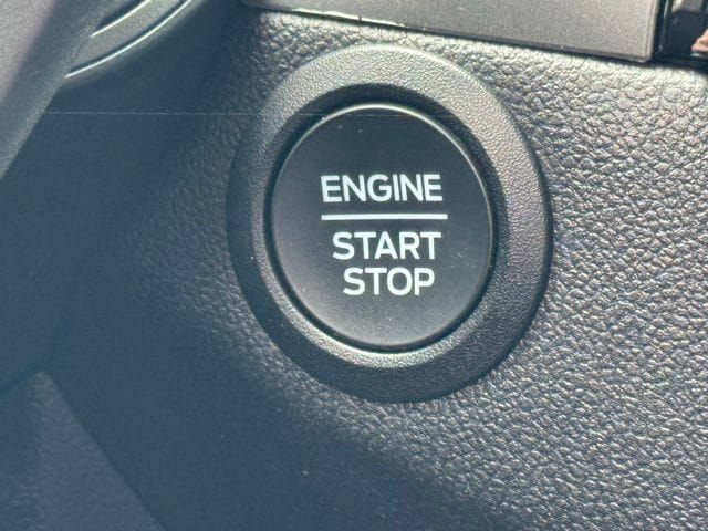 Used 2025 Ford Escape Active AWD/4WD image 39