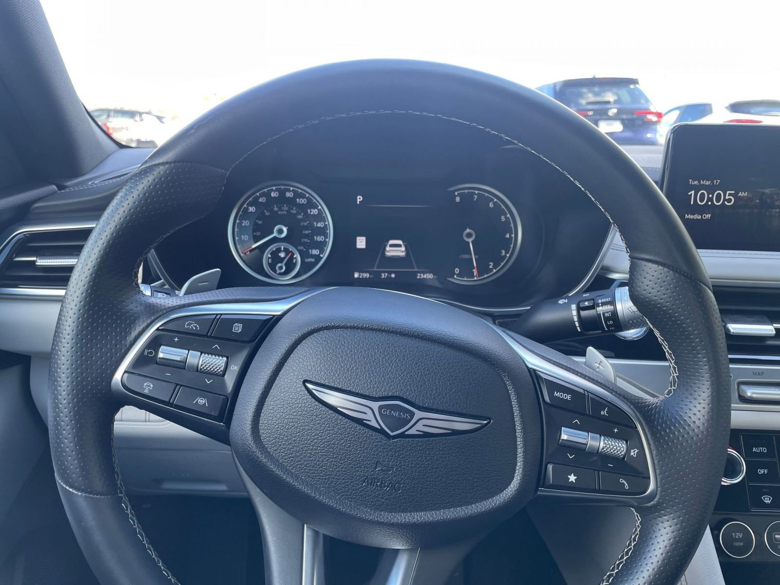 Used 2025 Genesis G70 2.5T image 36