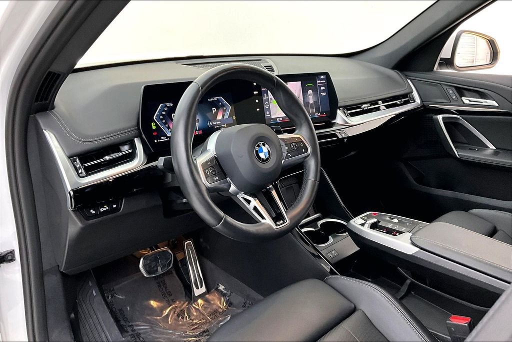 Used 2025 BMW X1 xDrive28i image 16