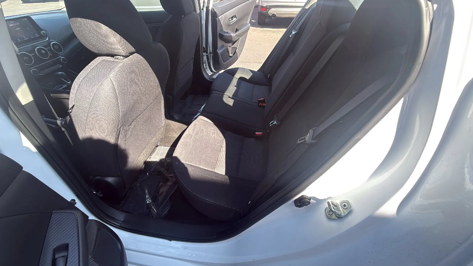 Used 2023 Nissan Sentra SV FWD image 31