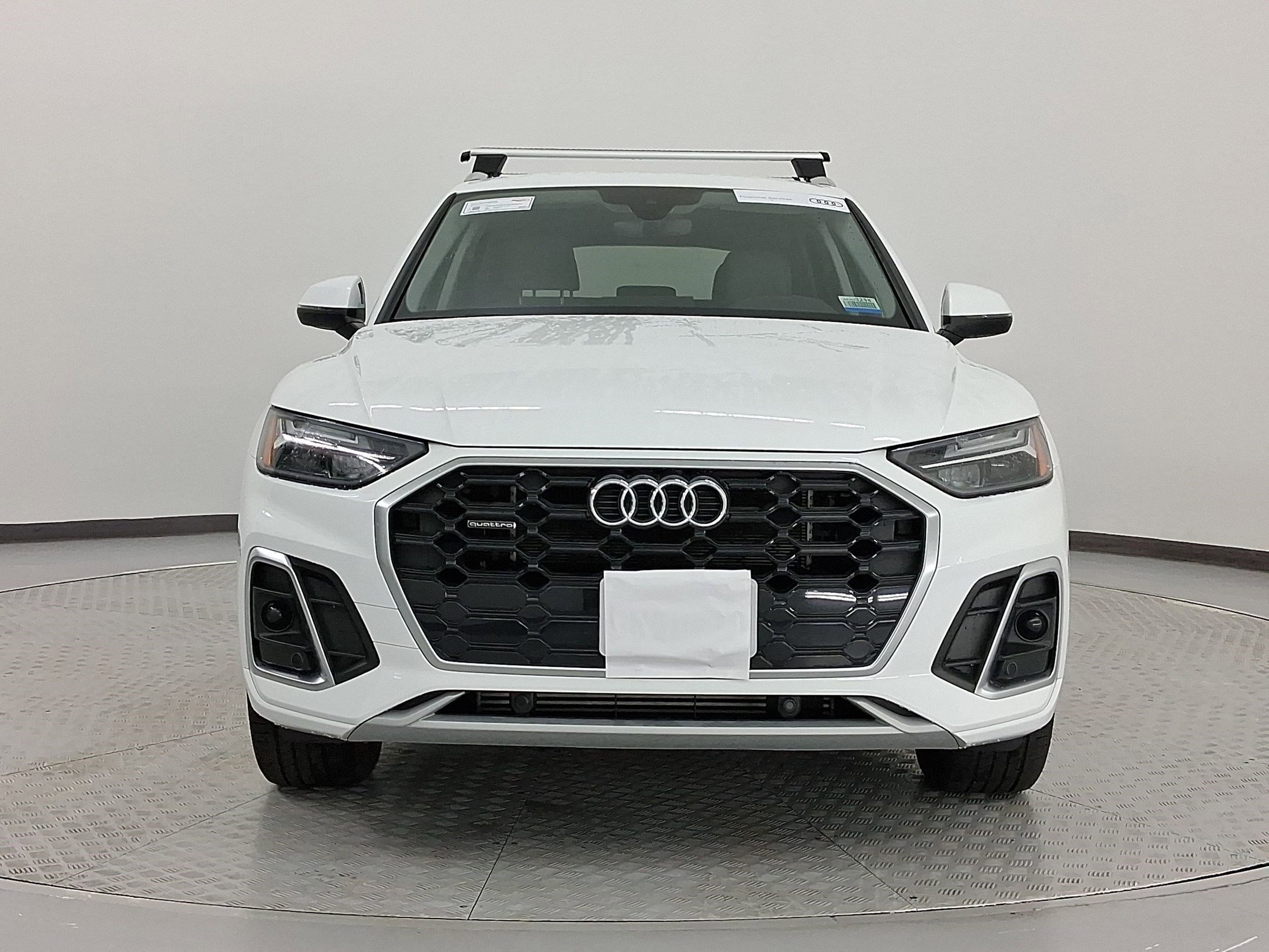 Used 2022 Audi Q5 e Premium w/ Convenience Package image 6