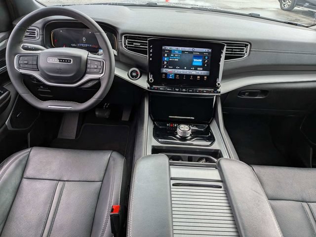 Used 2023 Jeep Wagoneer Series II RWD image 15