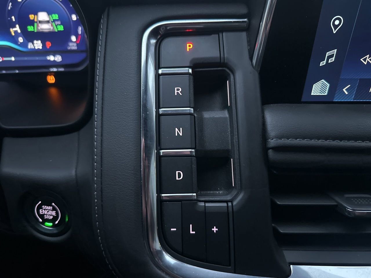 Used 2024 Chevrolet Tahoe Z71 image 20