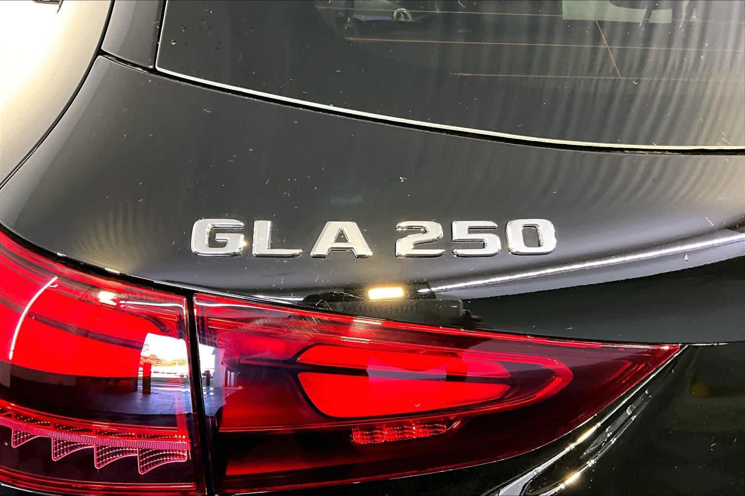 New 2026 Mercedes-Benz GLA 250 4MATIC image 6