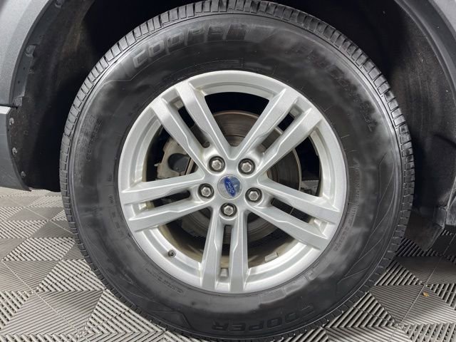 Used 2021 Ford Explorer XLT w/ Equipment Group 202A image 15