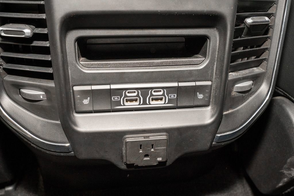 Used 2025 RAM 1500 Laramie image 7