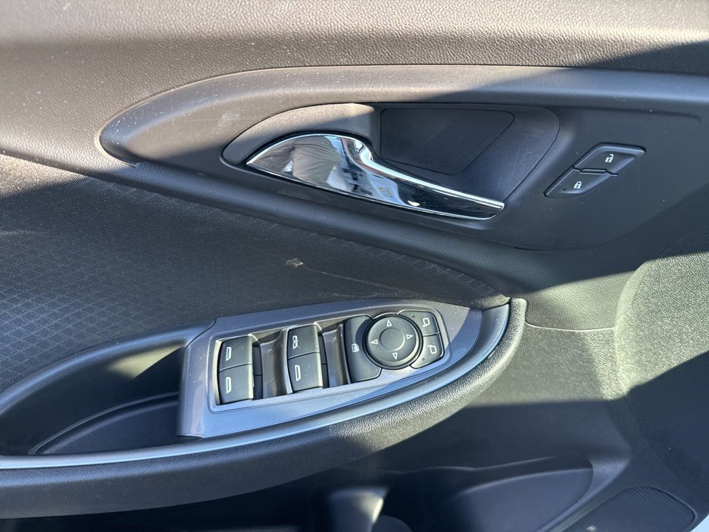 Used 2024 Chevrolet Malibu LT image 27