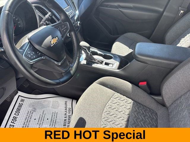 Used 2023 Chevrolet Equinox LT w/ Driver Convenience Package image 11
