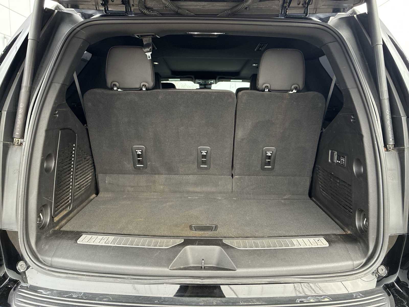 Used 2023 Chevrolet Tahoe High Country image 27