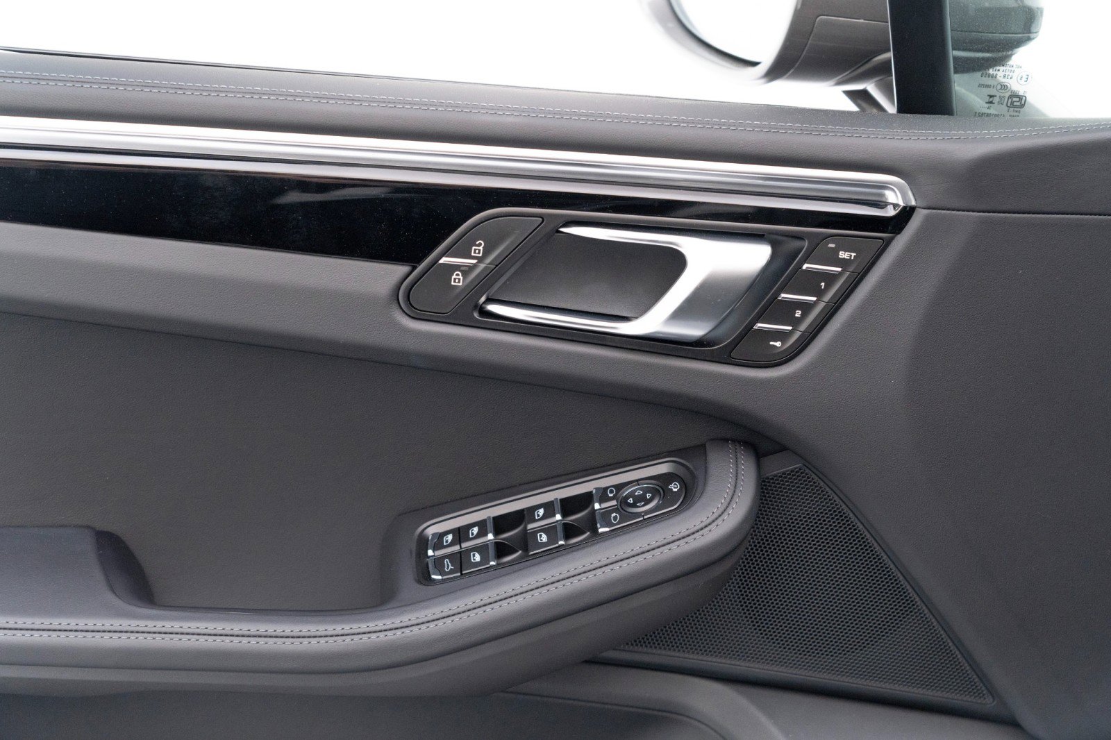 New 2025 Porsche Macan Turbo image 22