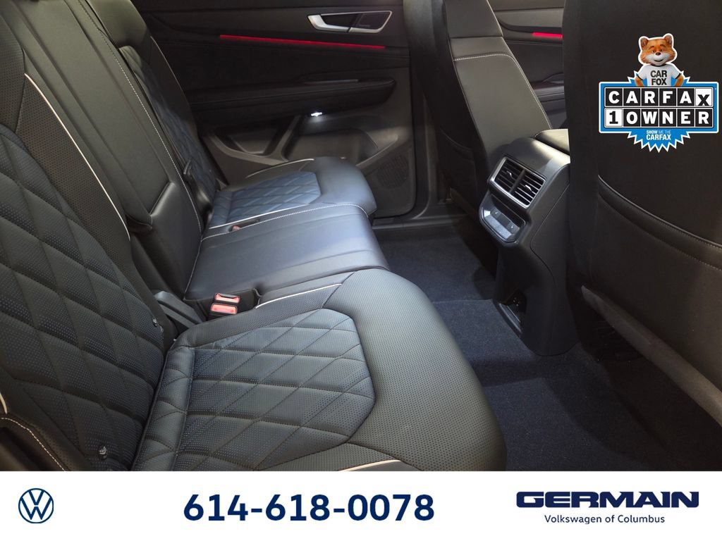 Certified 2025 Volkswagen Atlas Cross Sport SEL Premium R-Line AWD/4WD image 22