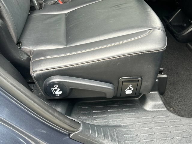 Used 2019 Toyota Highlander XLE AWD/4WD image 31
