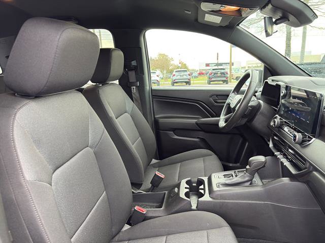 Used 2024 Chevrolet Colorado W/T image 9