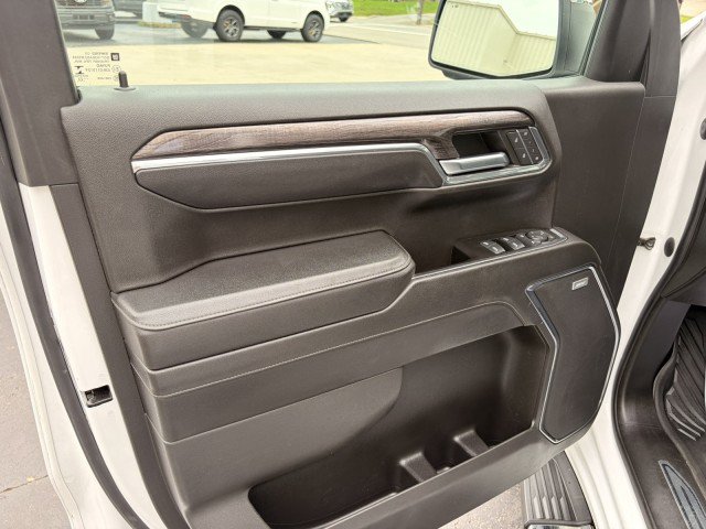 Used 2023 Chevrolet Silverado 1500 LTZ AWD/4WD image 22